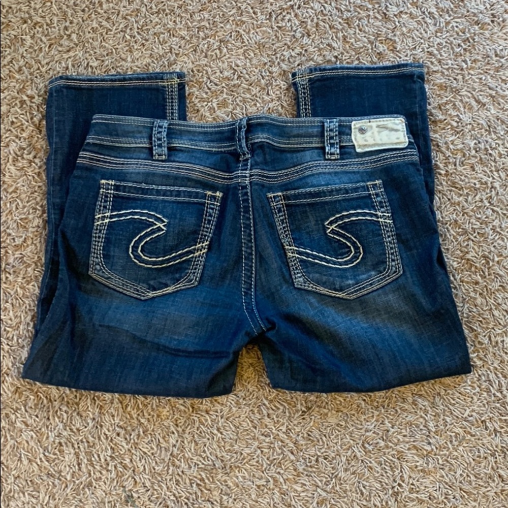 Super comfortable Silver Aiko capris.
